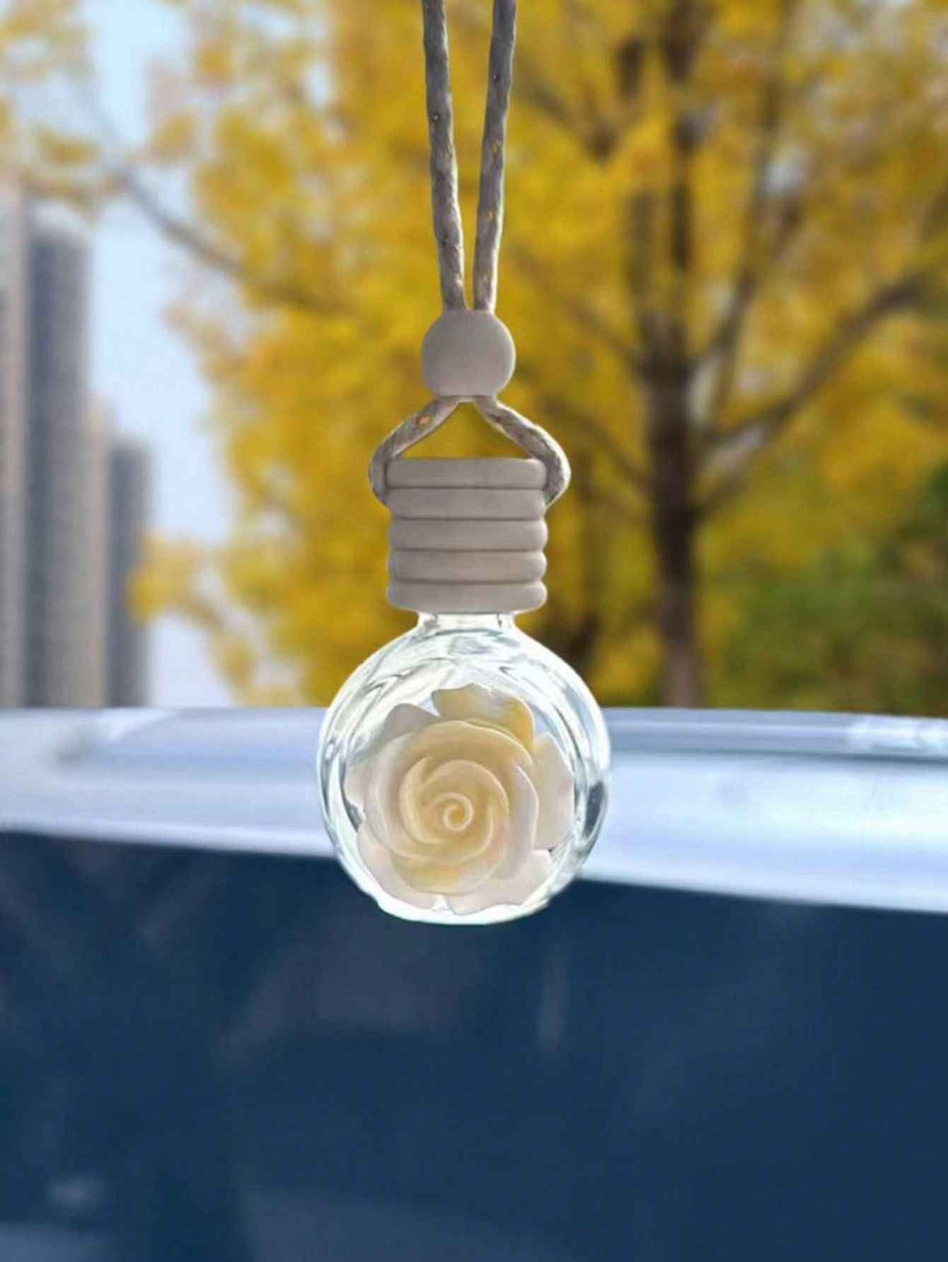 SHEIN Flower Perfume Bottle Car Rearview Mirror Hanging Fragrance Diffuser