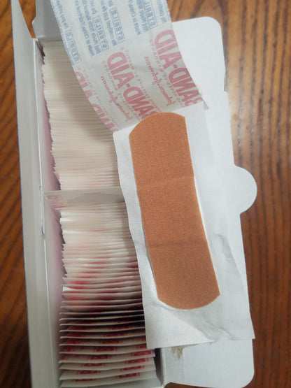 BAND-AID Flexible Fabric Adhesive Bandages All One Size 100 Count