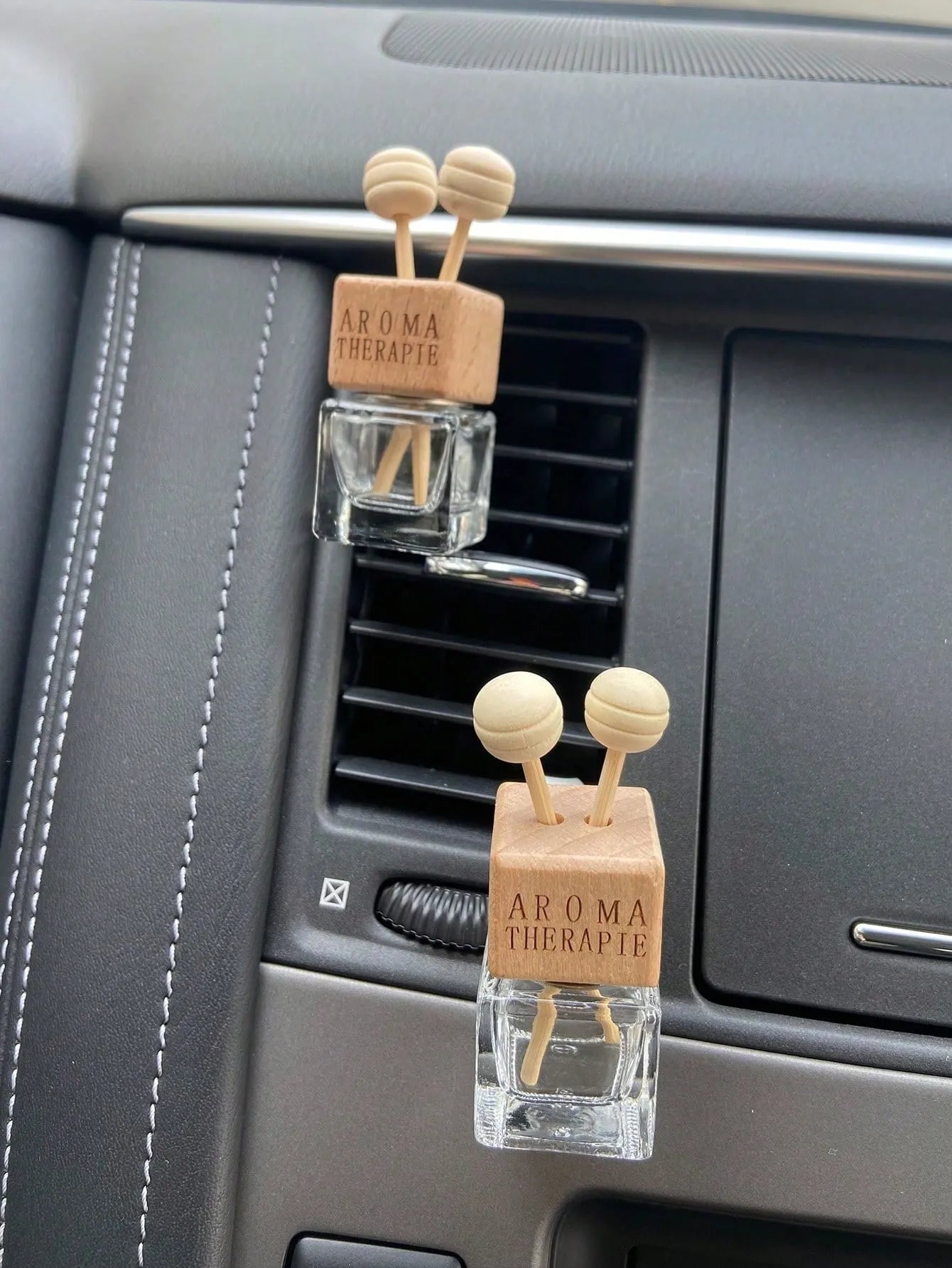 2pcs Glass Car Air Vent Clip Air Freshener Bottle, Small & Cute - Only Bottle w/o Fragrance